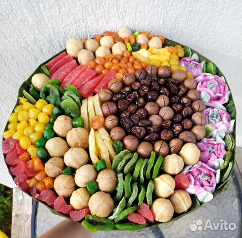 Букет из сухофруктов и орехов