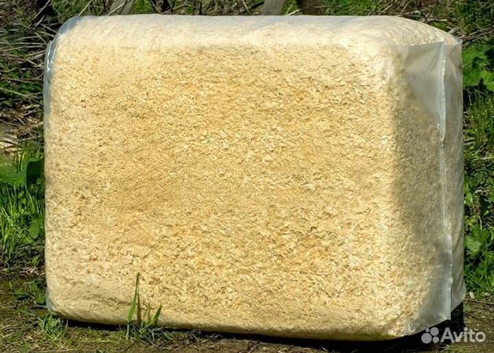 Кормушки,поилки,зерно,сено,солома,опилки