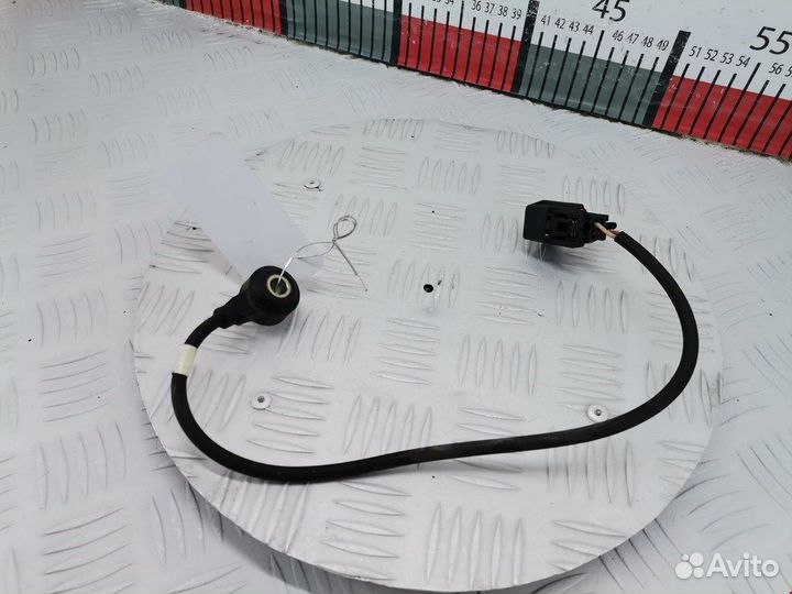 Датчик детонации для Ford Focus 2 1068159