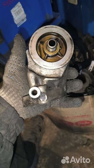 Кронштейн масляного фильтра Audi 80b3 026115417