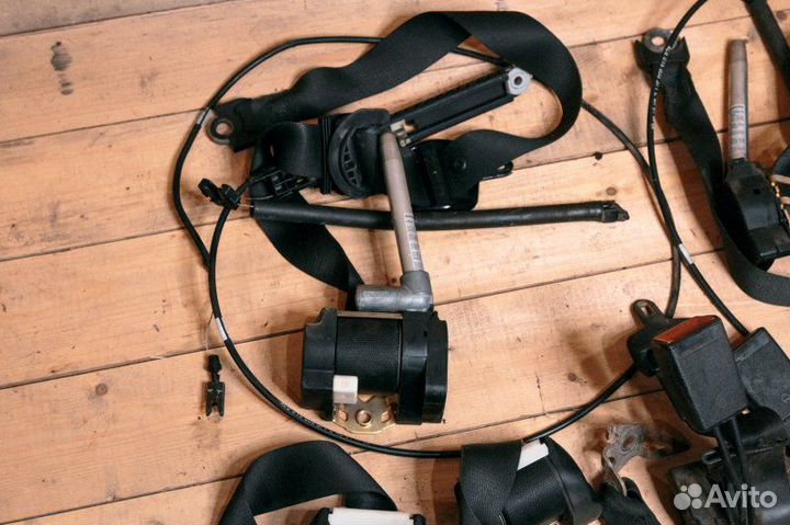 Ремень безопасности Mercedes S500 W140 M119 1991