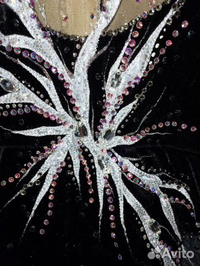 Купальник для художественной гимнастики