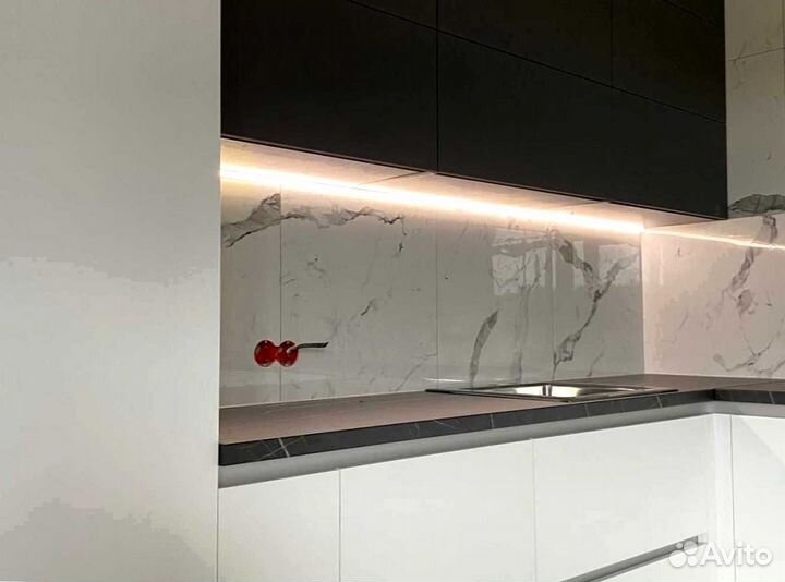 Кухонный гарнитур угловой