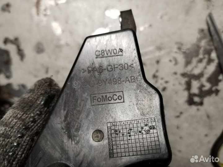 Бачок вакуумный 9X2Q9Y498AB