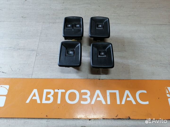 Кнопка стеклоподъемника Renault Сандеро 2 Logan 2