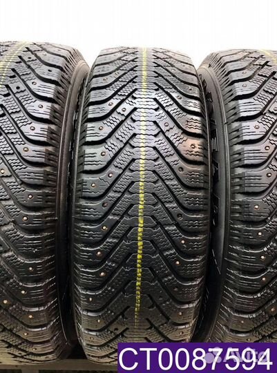 Goodyear UltraGrip 500 215/70 R16 96T