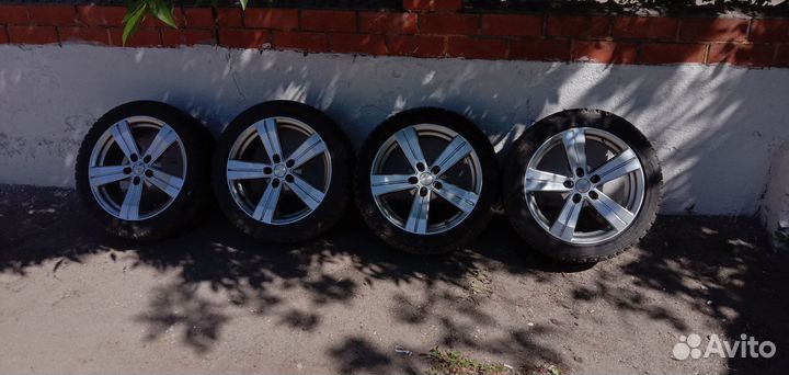 Bridgestone Blizzak W965 255/40 R17