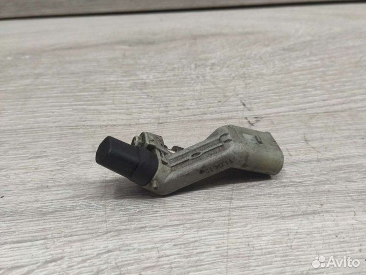 Датчик положения коленвала Volkswagen