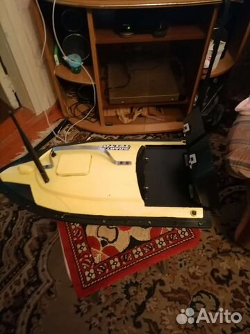 Прикормочный кораблик бу