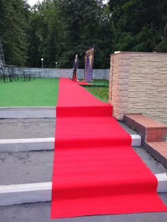 Аренда красной ковровой дорожки на праздник