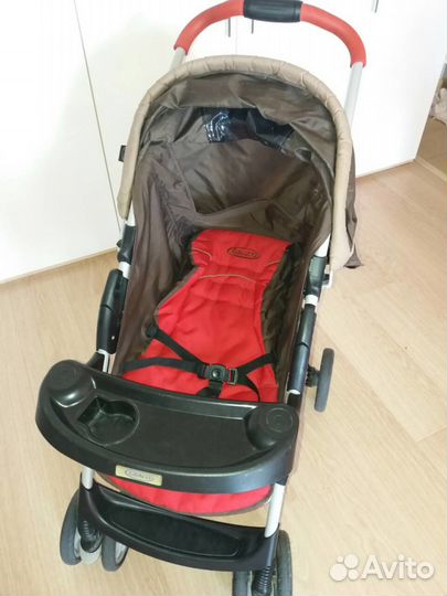 Продаю детскую коляску Graco