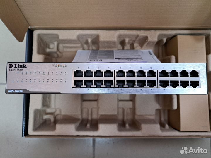 Коммутатор D-Link DGS-1024C