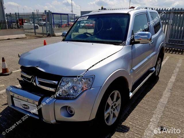 Автомобиль целиком на запчасти Mitsubishi Pajero