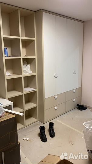 Распашной шкаф