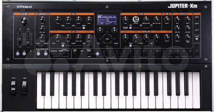 Roland Jupiter Xm синтезатор новый