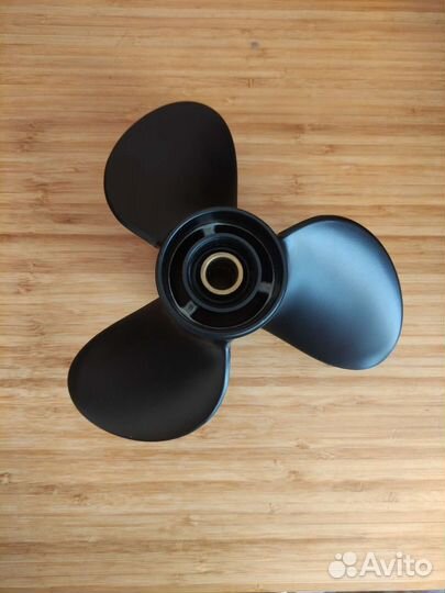 Скоростной гребной винт Тохатсу 18