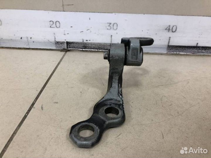 Петля двери передней правой верхняя Ford C-MAX 200