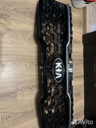 Решетка радиатора kia sorento 4