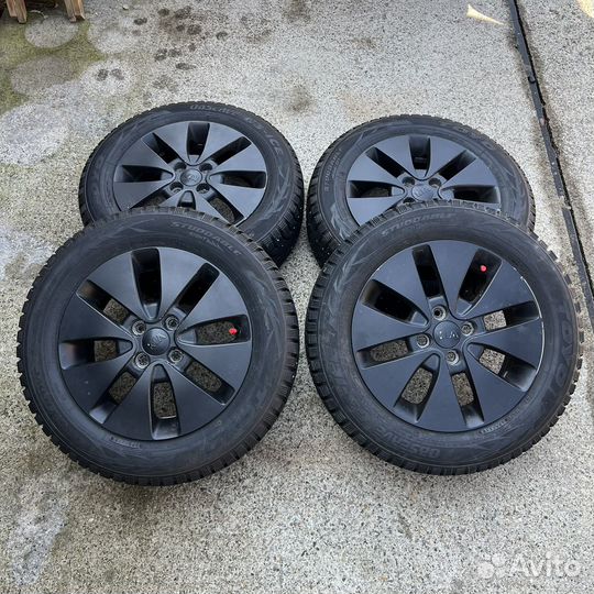 R15 Toyo Observe G3-Ice 185/65, PCD 4x100 DIA 57.1