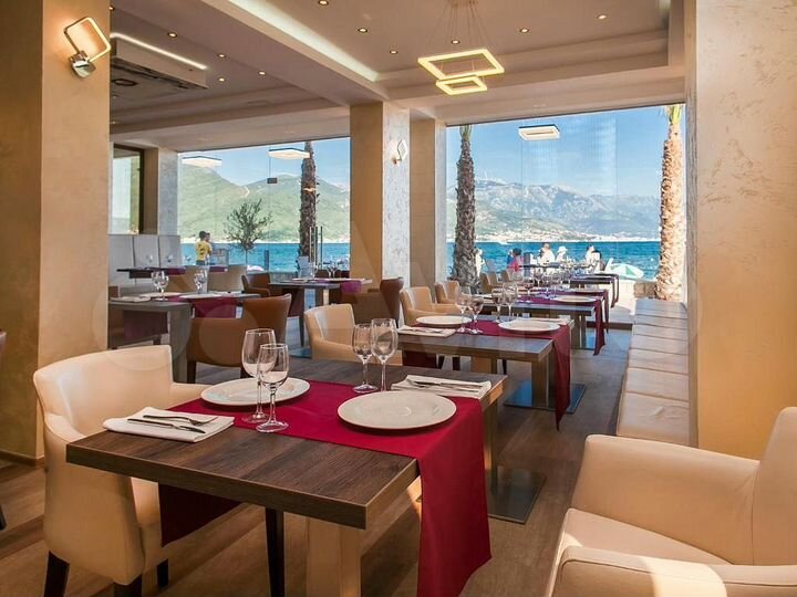 Гостиница (Черногория)