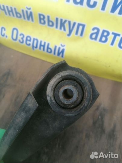 Рычаг передний правый Renault Logan