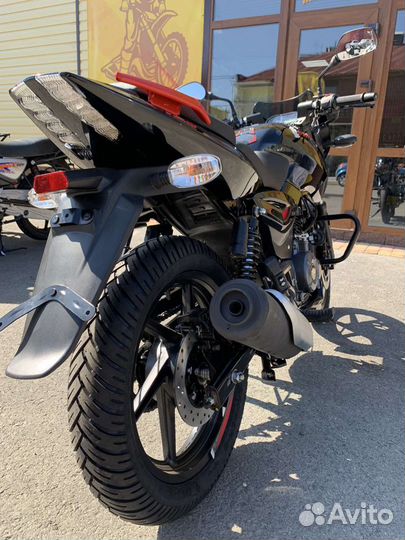 Мотоцикл Bajaj Pulsar 180