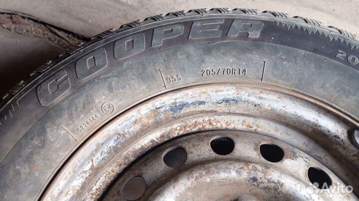 Колесо в сборе 205/70/r14