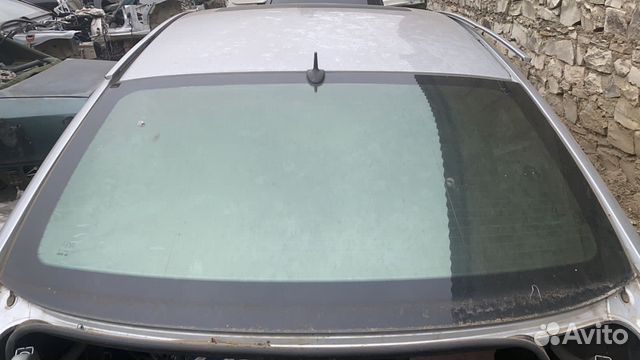 Заднее стекло на Mercedes-Benz W203