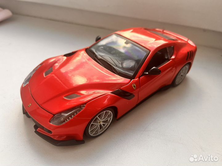 Burago ferrari 1:24