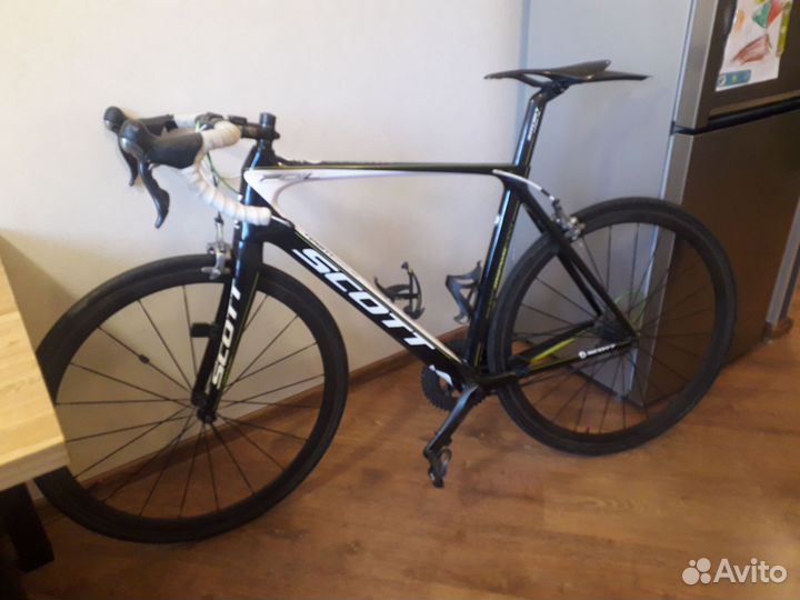 Шоссейный велосипед scott foil teamissue