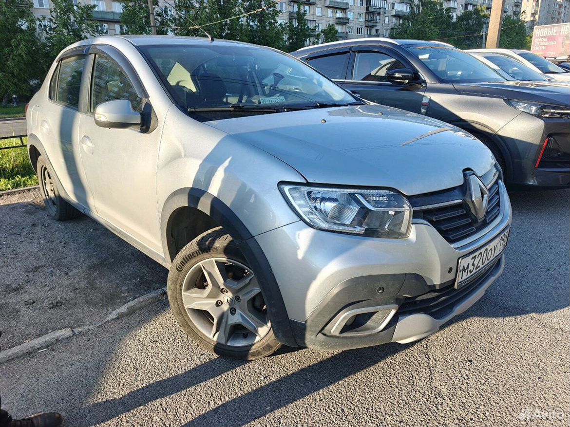 Renault Logan Stepway 1.6 CVT, 2022, 75 893 км