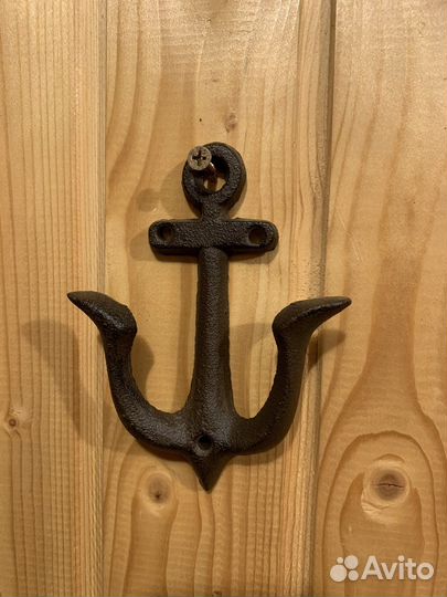 Чугунная настенная вешалка (якорь)