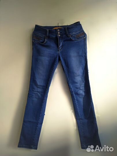 Джинсы