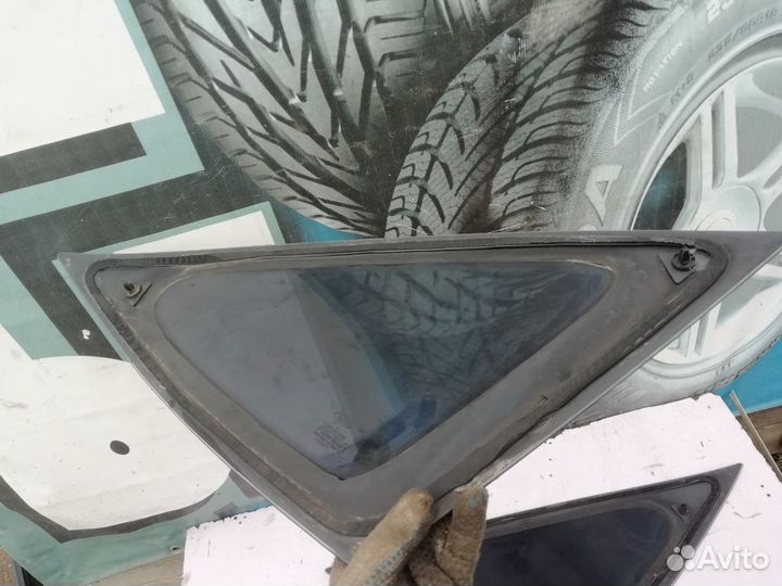 Форточка в крыло Форд фокус 1