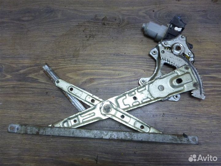 Стеклоподъемник задний правый Infiniti Fx37 S51