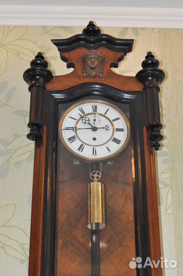 Старинные немецкие жильные настенные часы 12