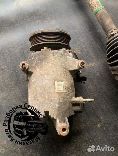 Компрессор кондиционера Ford Transit