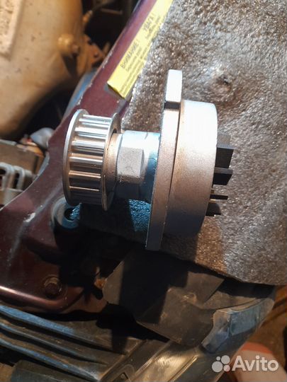 Помпа на chevrolet lanos