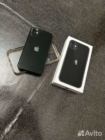 iPhone 11, 64 ГБ