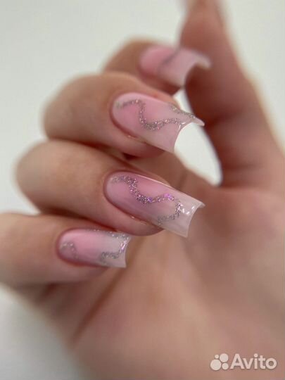 Наращивание ногтей