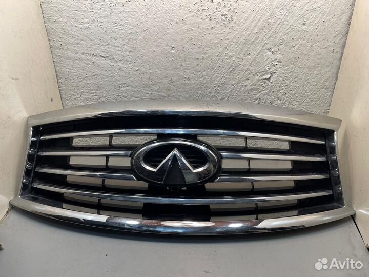 Решетка радиатора Infiniti Qx60 1