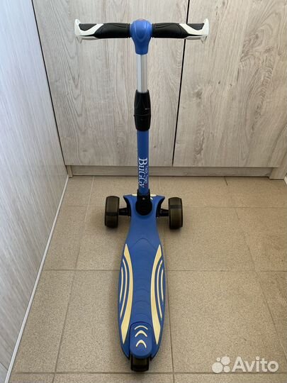 Самокат детский трехколесный