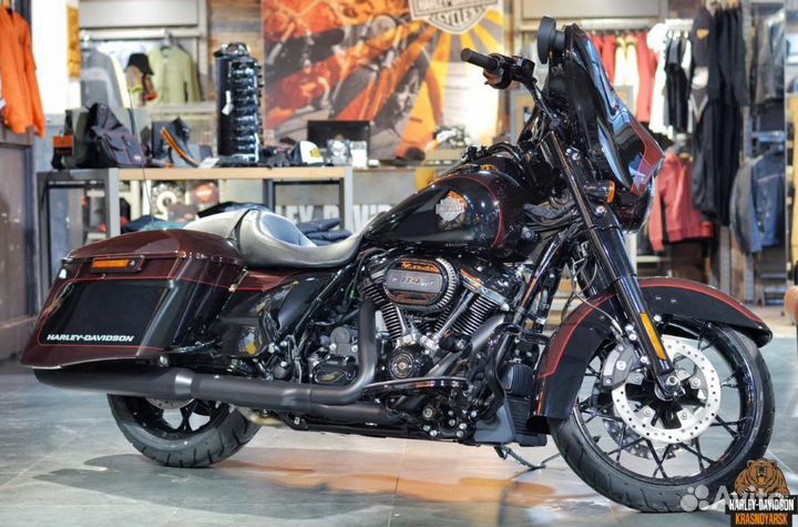 Harley-Davidson Street Glide, 2022