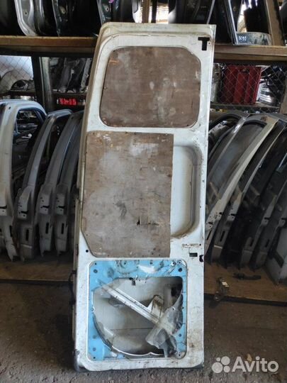 Дверь багажника правая Ford Transit FY 2.0L