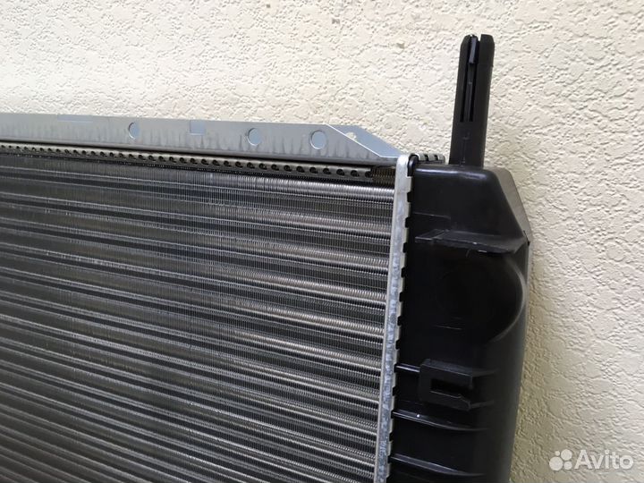 Радиатор Форд Сиерра
