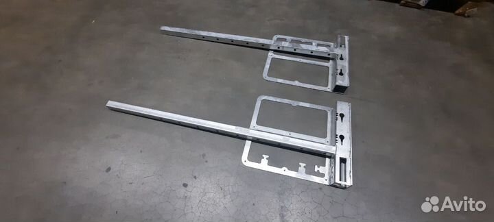 Кронштейн знака выдвижного, комплект