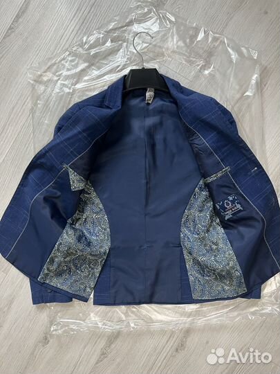 Школьный костюм