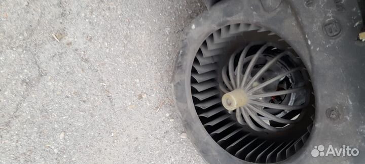 Печка моторчик печки Mercedes w140