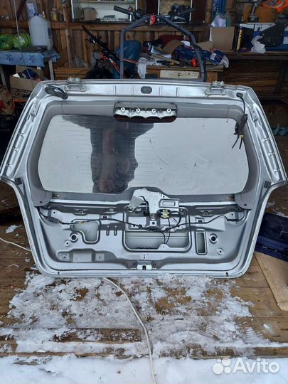 Крышка багажника Субару Форестер сг5