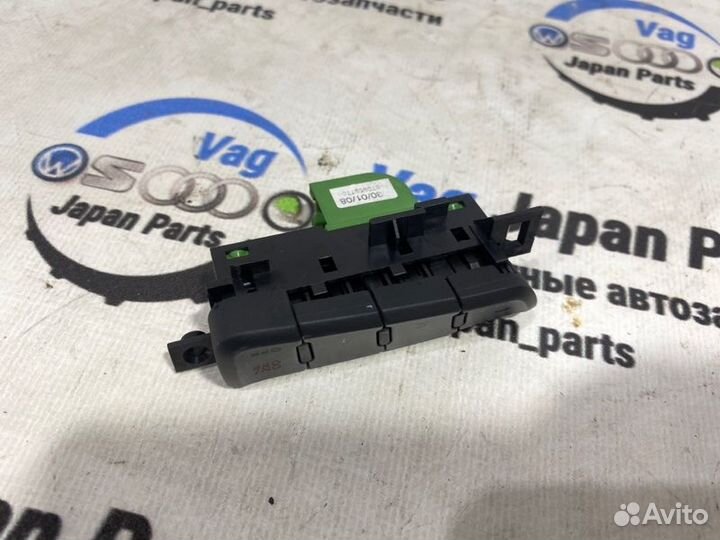 Блок управления сиденьем Audi A5 T8 cala 2008
